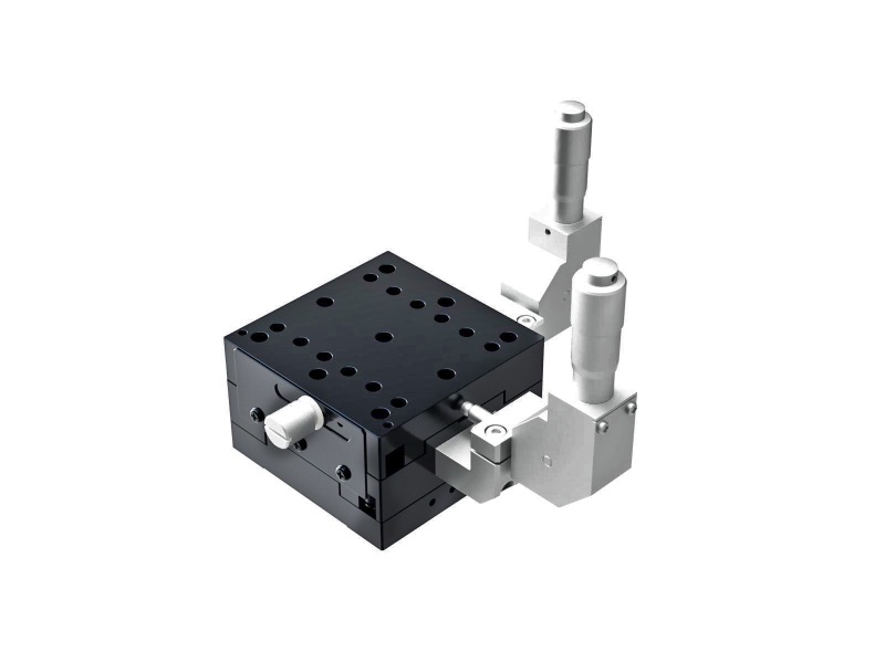 Łożysko krzyżowo-rolkowe 65X65mm, aluminiowe, stolik XY, centralny mikrometr 90°, +/-6.5mm, gwinty M6 — zdjęcie produktu, nr katalogowy TAM-652CDL-M6
