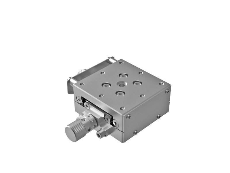 Goniometr 40X40mm z niklowanym wykończeniem, łożyska EXC, 1-osiowy, +/-20°, wysokość osi 20mm, praworęczny, przekładnia ślimakowa, gwint M3 — zdjęcie produktu, nr katalogowy GOHT-40A20R