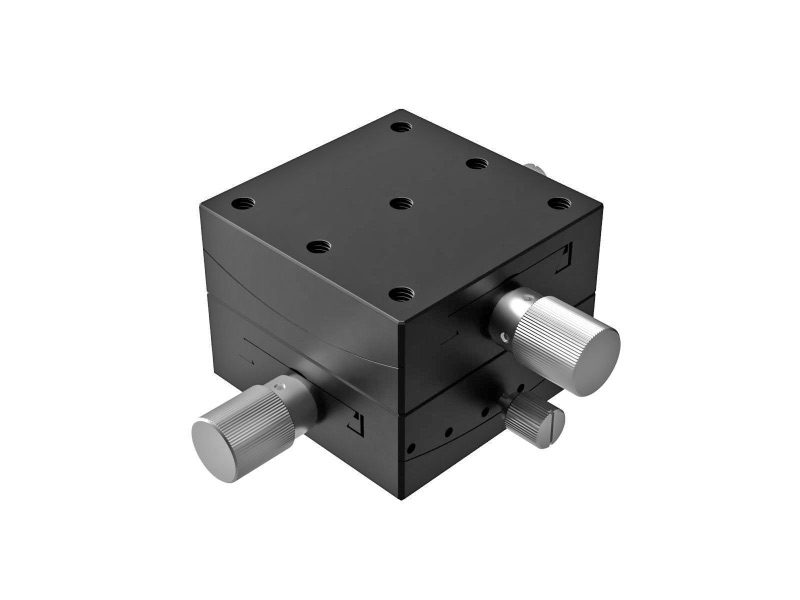 Goniometr 65X65mm, mosiężny wpust, 2-osiowy, +/-15°, wysokość osi 76mm, przekładnia ślimakowa, gwint M6 — zdjęcie produktu, nr katalogowy GOH-65B76-M6