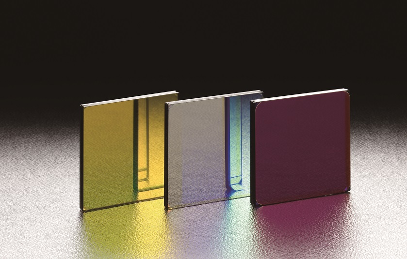 Filtr interferencyjny pasmowy 50mm kwadratowy 500nm 10nm — zdjęcie produktu, nr katalogowy VPF-50S-10-90-50000A