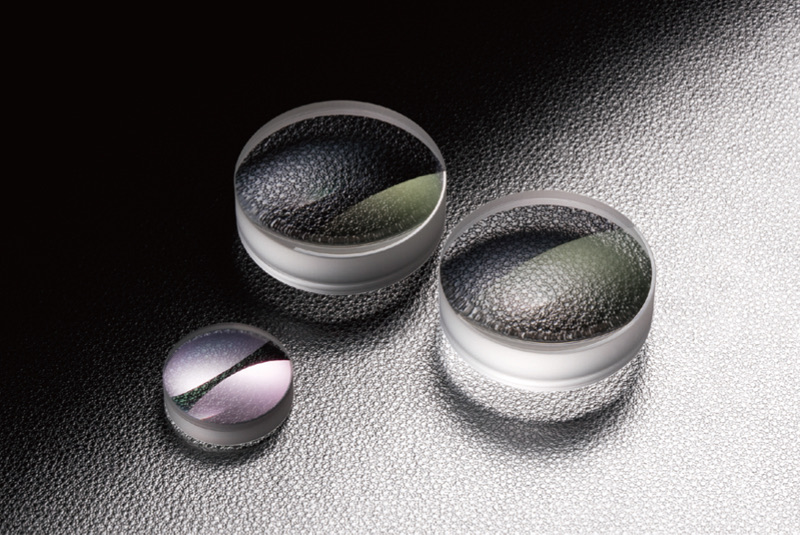 Doublet achromatyczny 20mm, ogniskowa 120.3mm — zdjęcie produktu, nr katalogowy DLB-20-120PM