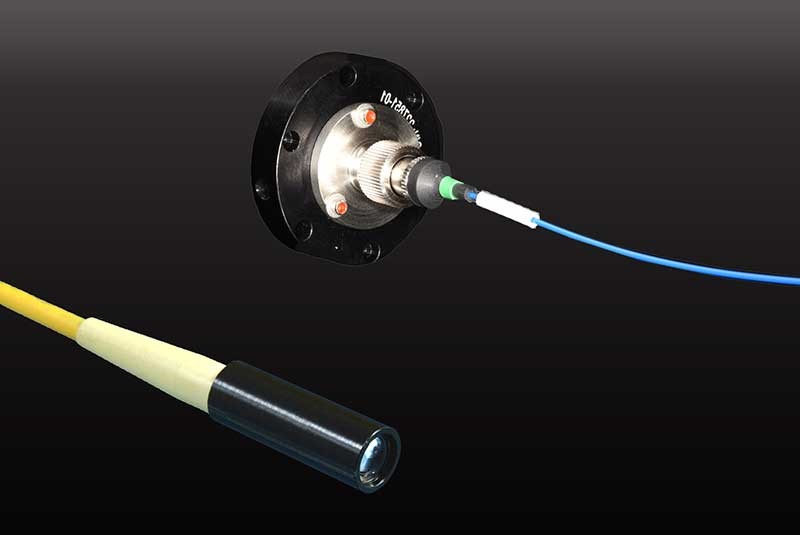 Regulowany kolimator światłowodowy PM, ogniskowa 3.5 mm, złącze FC/PC — zdjęcie produktu, nr katalogowy FC-VIS-FCPM-35F