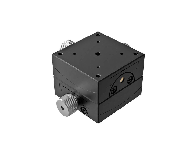 Goniometr 40X40mm, mosiężny wpust, 2-osiowy, +/-20 stopni, wysokość osi 35mm, prawoskrętny, przekładnia ślimakowa, gwint M3 — zdjęcie produktu, nr katalogowy GOH-40B35R