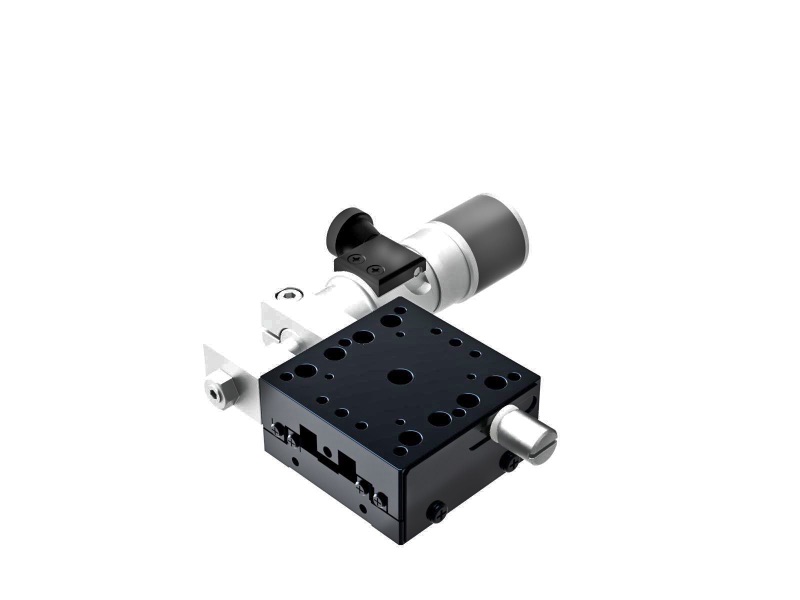 Łożysko krzyżowe 40X40mm, aluminiowe, stolik osi X, mikrometr boczny z śrubą mikro-wrzecionową, +/-6.5mm, gwinty 6-32, prawoskrętny — zdjęcie produktu, nr katalogowy TAM-401SRWPUU
