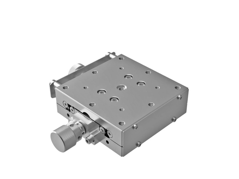 Goniometr 60x60mm z powłoką niklową, łożyska EXC, 1-osiowy, +/-10°, wysokość osi 85mm, prawoskrętny, napęd ślimakowy, gwinty M4 — zdjęcie produktu, nr katalogowy GOHT-60A85R