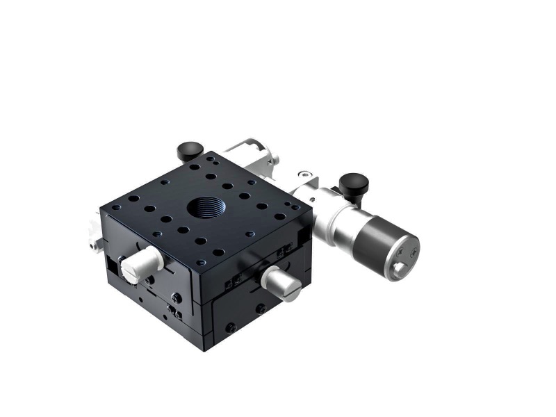 Łożysko krzyżowo-rolkowe 60X60mm, aluminiowe, stolik XY, mikrometr boczny sub-mikronowy z śrubą zębatą, +/-6.5mm, gwinty M4, prawoskrętny — zdjęcie produktu, nr katalogowy TAM-602SRWP